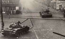 1956. Будапешт. Советские танки на улицах.