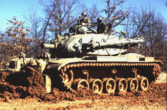 Инженерный танк М728