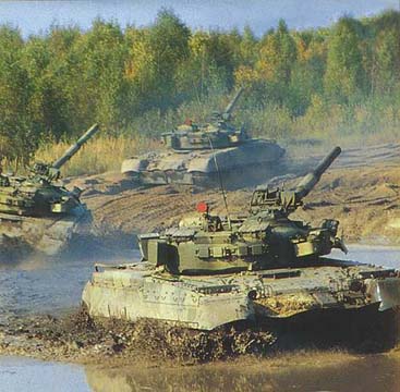 танки Т-80УК